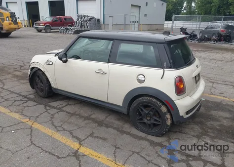 2007 Mini Cooper S from USA, damaged, VIN WMWMF73587TL87127